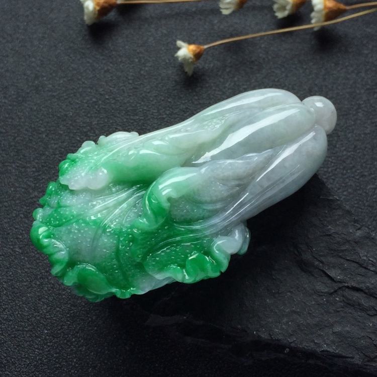 （超值推荐）糯冰种阳绿白菜挂件
