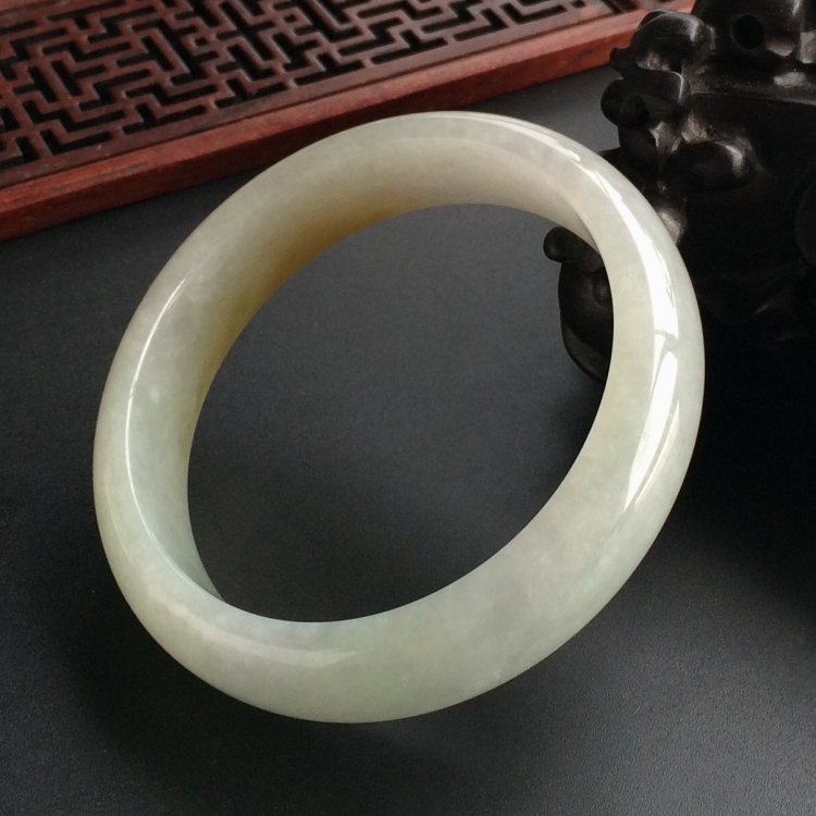 (超值推荐)糯冰种黄翡手镯(57.7mm)