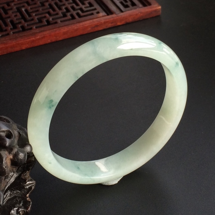 (超值推荐)糯冰种飘花手镯(54.5mm)