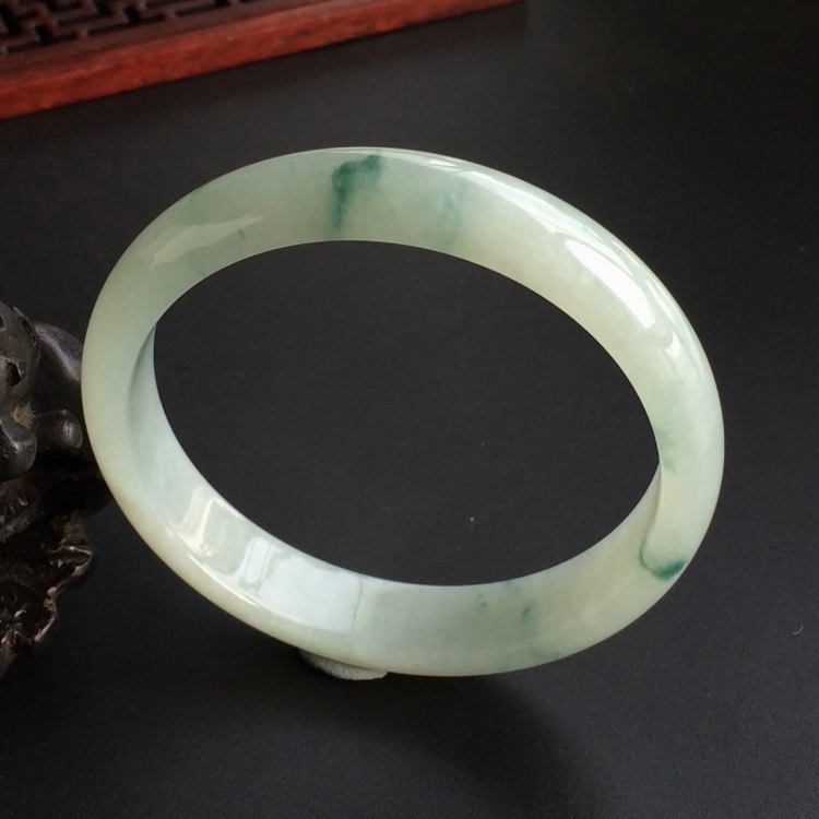 (超值推荐)糯冰种飘花手镯(54.5mm)