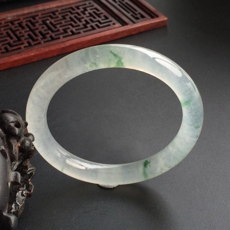 (超值推荐)冰种飘花圆条手镯(56.8mm)