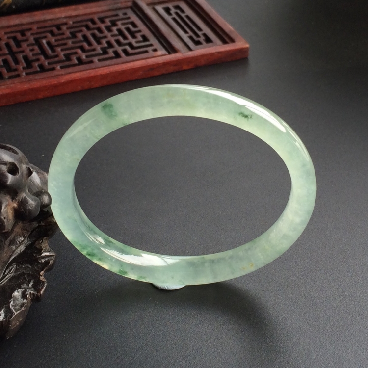 (超值推荐)冰种飘花贵妃镯(54mm-47.2mm)