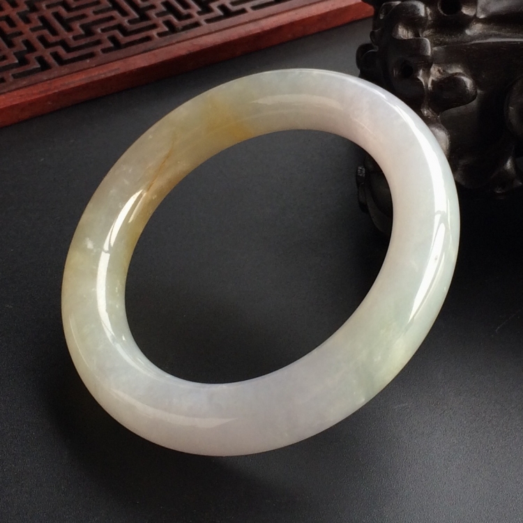 (超值推荐)糯冰种黄翡圆条手镯(52.8mm)