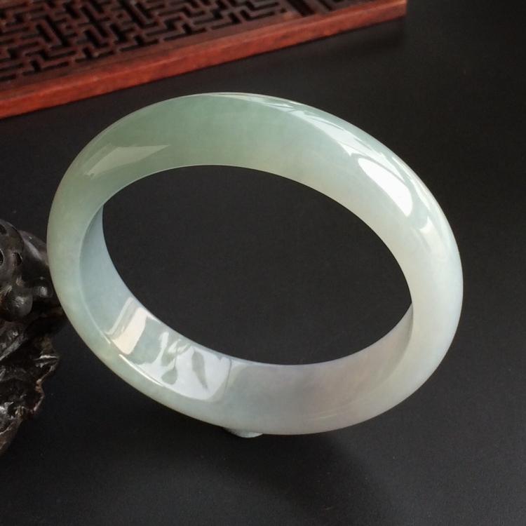 (超值推荐)糯冰种晴水手镯(58.6mm)