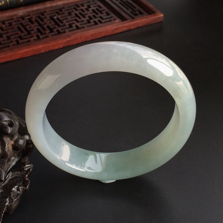 (超值推荐)糯冰种晴水手镯(58.6mm)