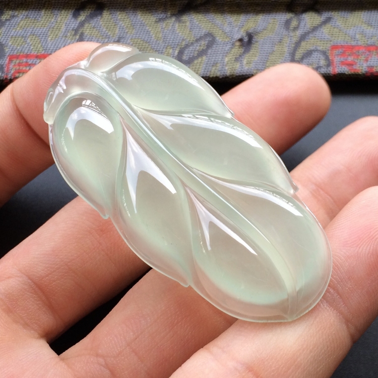 (超值推荐)冰种晴水玉叶挂件