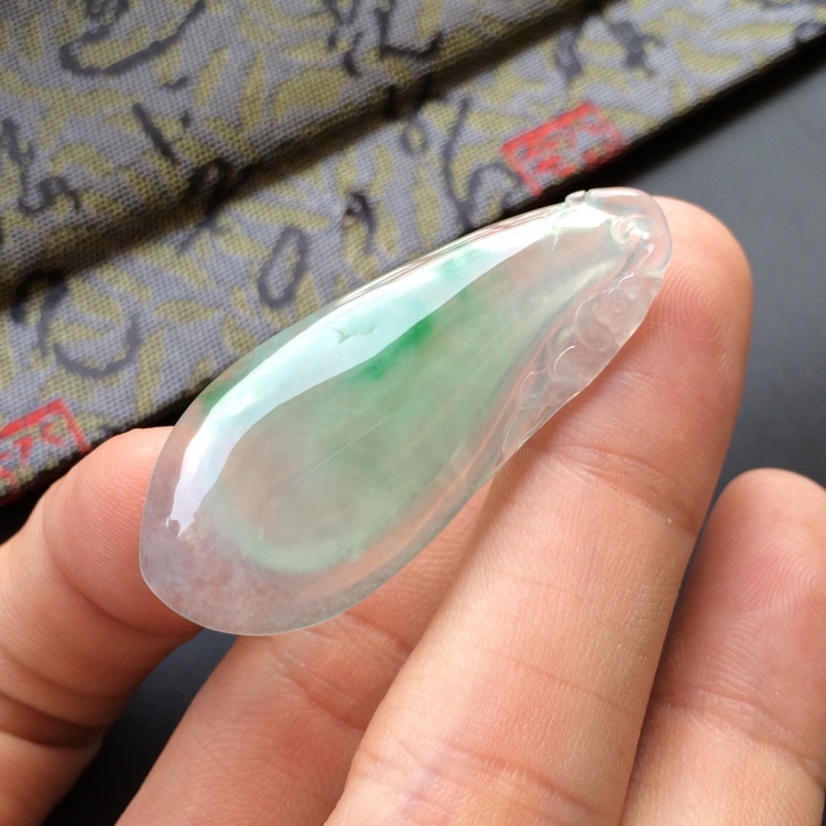 (超值推荐)冰种飘翠福瓜挂件