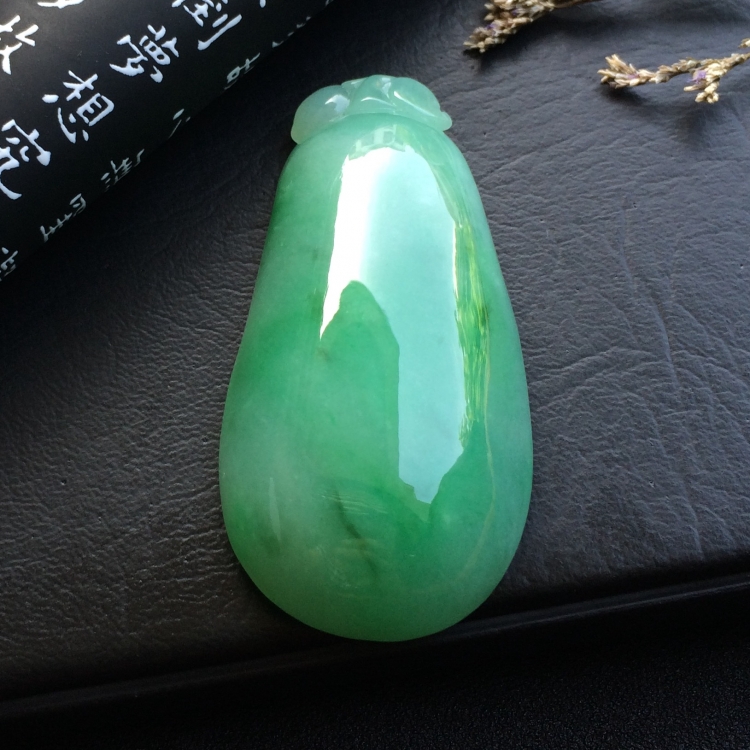 （超值推荐）糯冰种豆色福瓜挂件