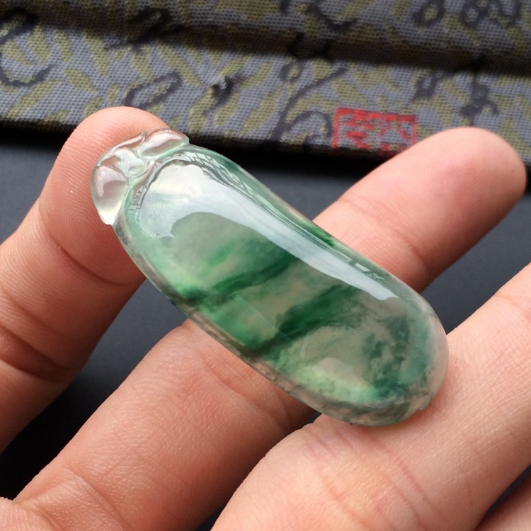 (超值推荐)冰种飘花福瓜挂件