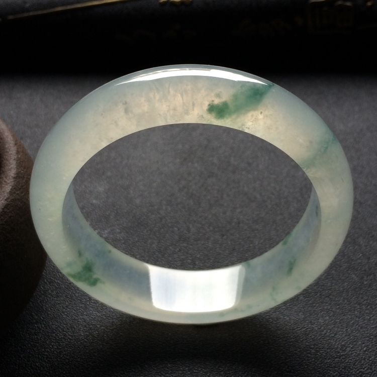 （超值推荐）冰种飘花手镯（58.6mm）