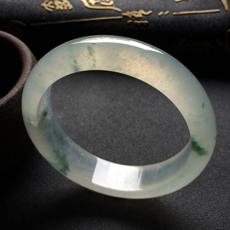 （超值推荐）冰种飘花手镯（58.6mm）
