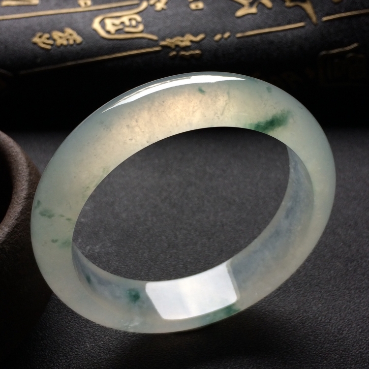 （超值推荐）冰种飘花手镯（58.6mm）