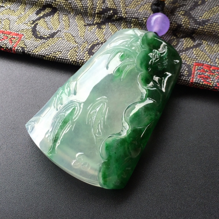 (超值推荐)冰种深绿荷塘清趣挂件