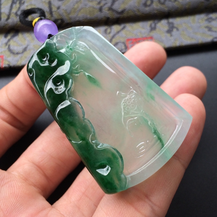 (超值推荐)冰种深绿荷塘清趣挂件