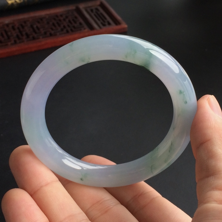 (超值推荐)糯冰种紫罗兰飘花圆条手镯(55mm)