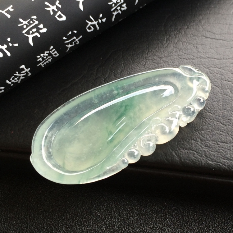 （超值推荐）冰种飘花福瓜挂件