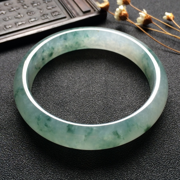 （超值推荐）冰种飘花手镯（54.3mm）