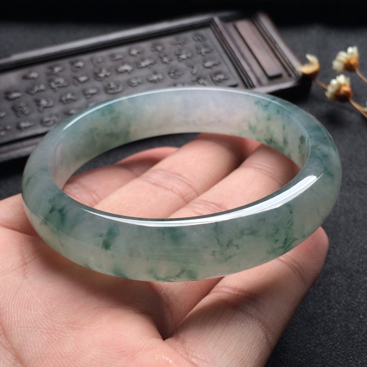 （超值推荐）冰种飘花手镯（54.3mm）