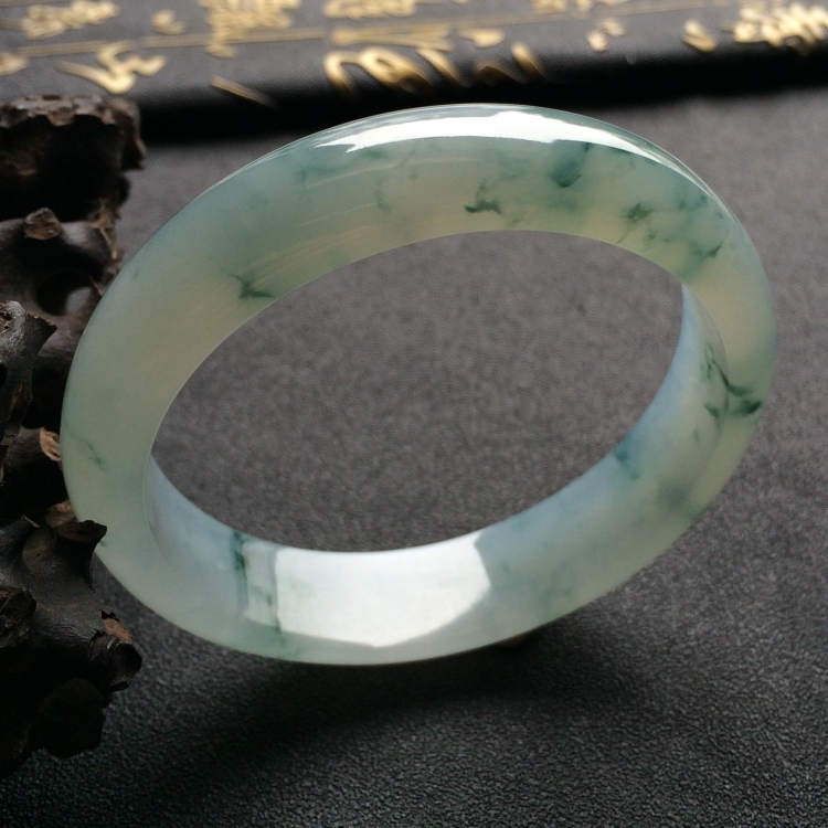 （超值推荐）糯冰种飘花手镯（57mm）