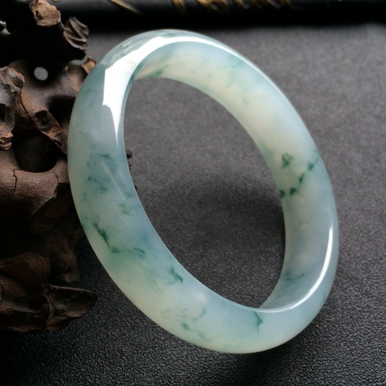 （超值推荐）糯冰种飘花手镯（57mm）