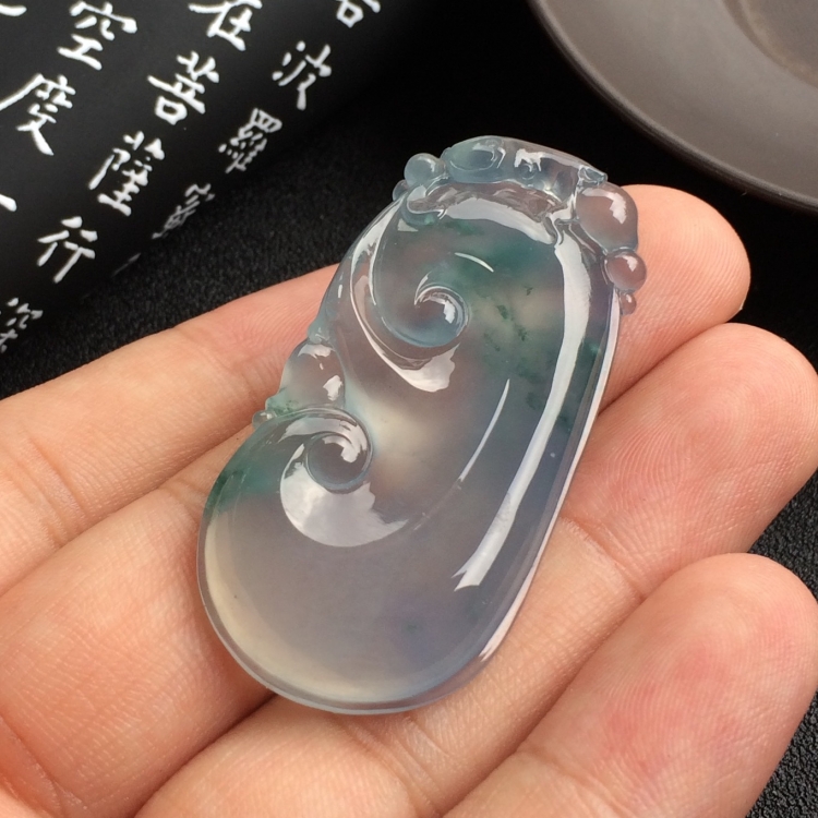 （超值推荐）冰种飘花如意挂件