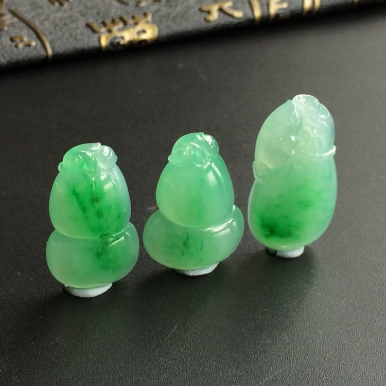 (超值推荐)糯冰种飘翠葫芦/代代有福挂件(一批走)