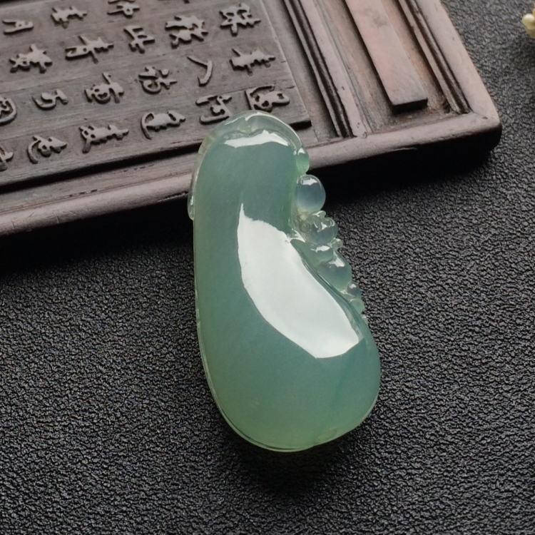 （超值推荐）冰种晴水福瓜挂件