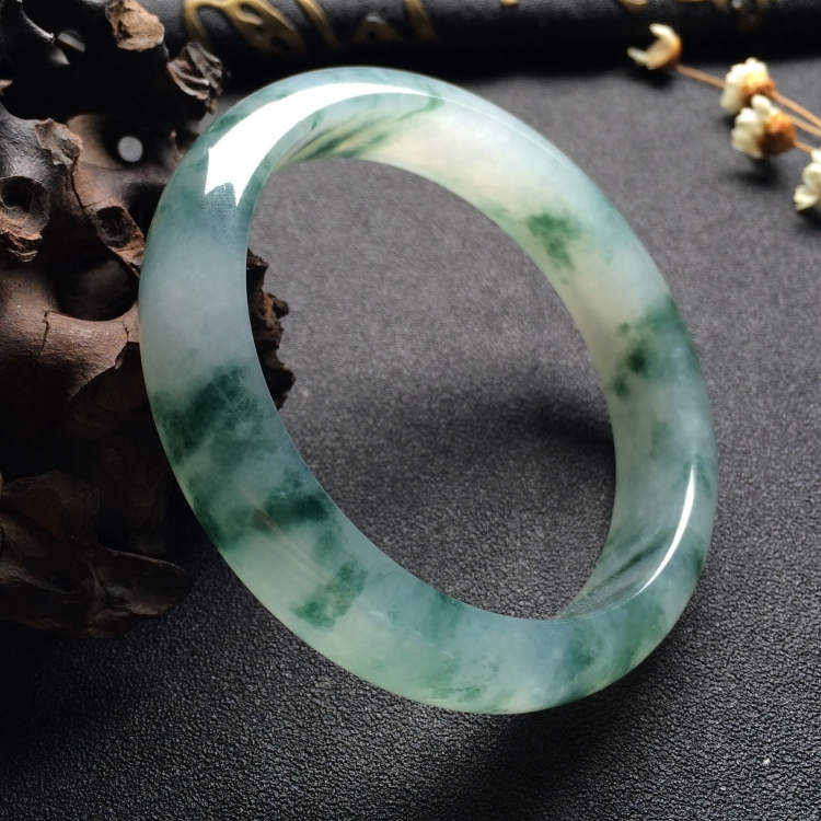 （超值推荐）冰种飘花手镯（57.1mm）