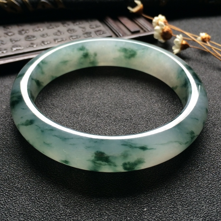 （超值推荐）冰种飘花手镯（57.1mm）