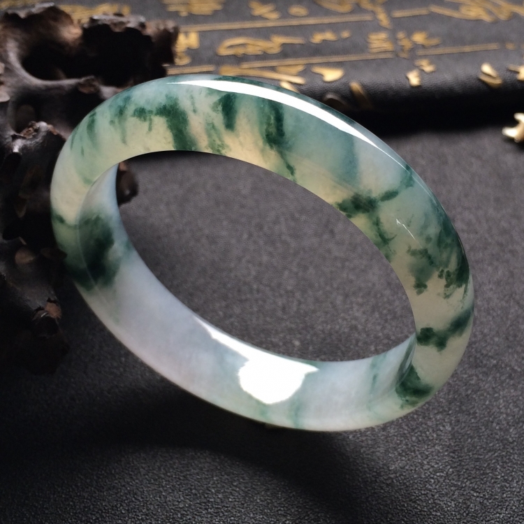 （超值推荐）冰种飘花手镯（56.2mm）
