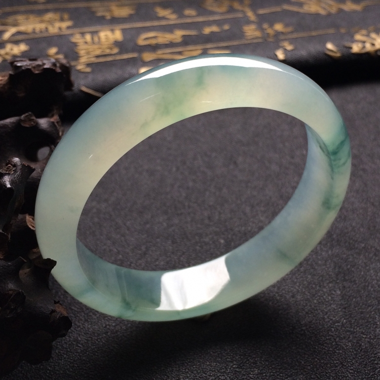 （超值推荐）冰种飘花手镯（56.7mm）