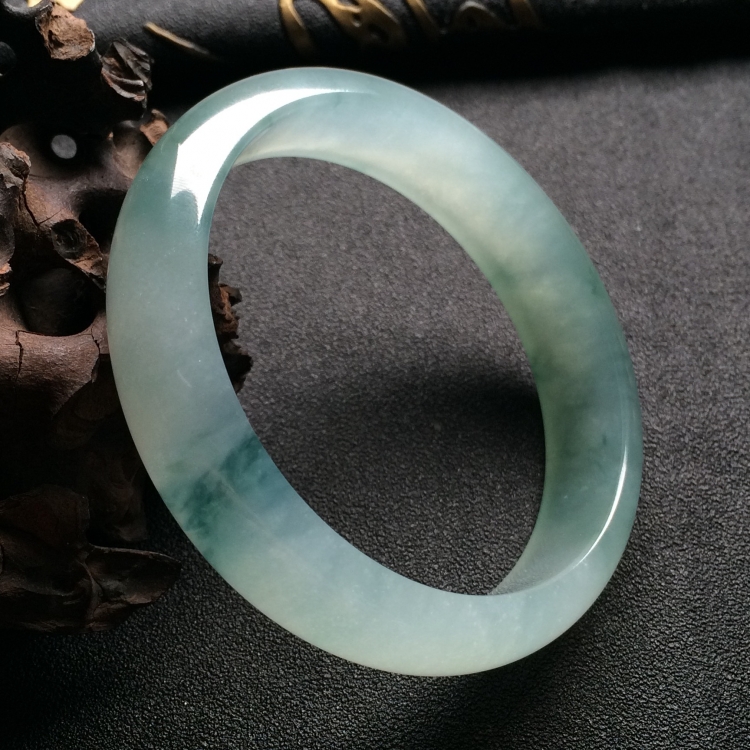 （超值推荐）冰种飘花手镯（56.7mm）