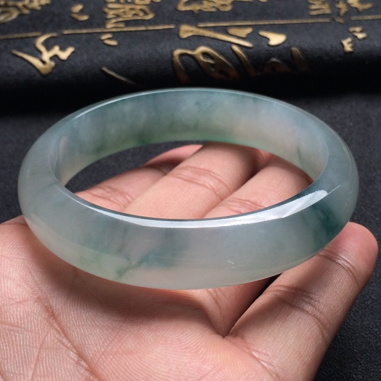 （超值推荐）冰种飘花手镯（56.7mm）