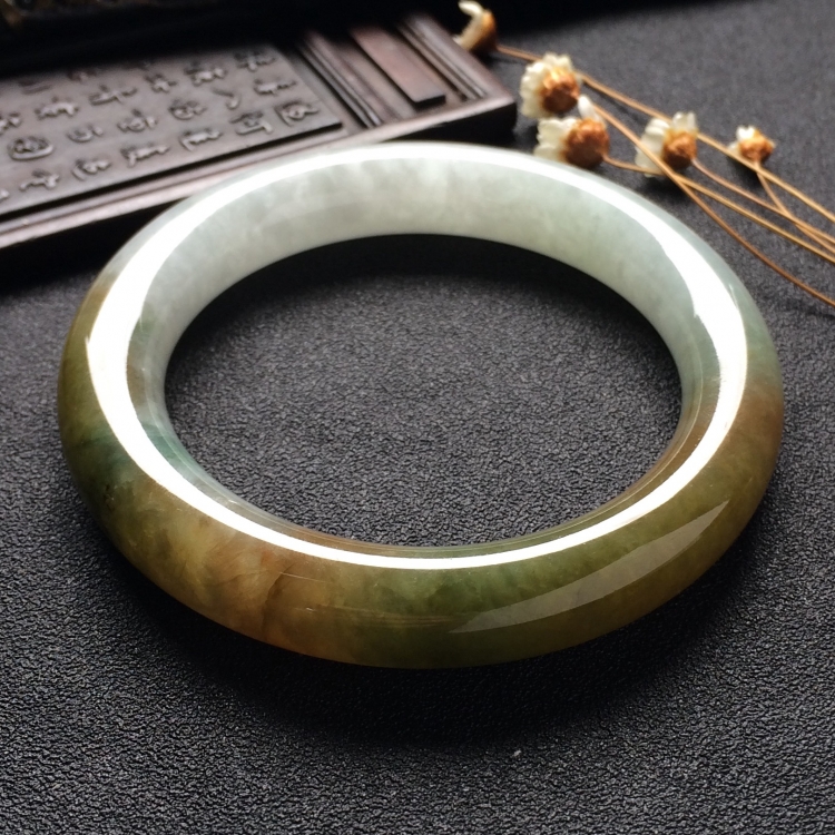 （超值推荐）糯冰种褐黄翡飘花圆条手镯（54.6mm）