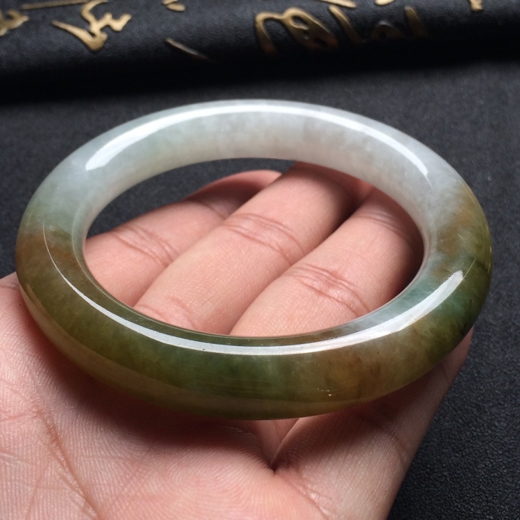 （超值推荐）糯冰种褐黄翡飘花圆条手镯（54.6mm）