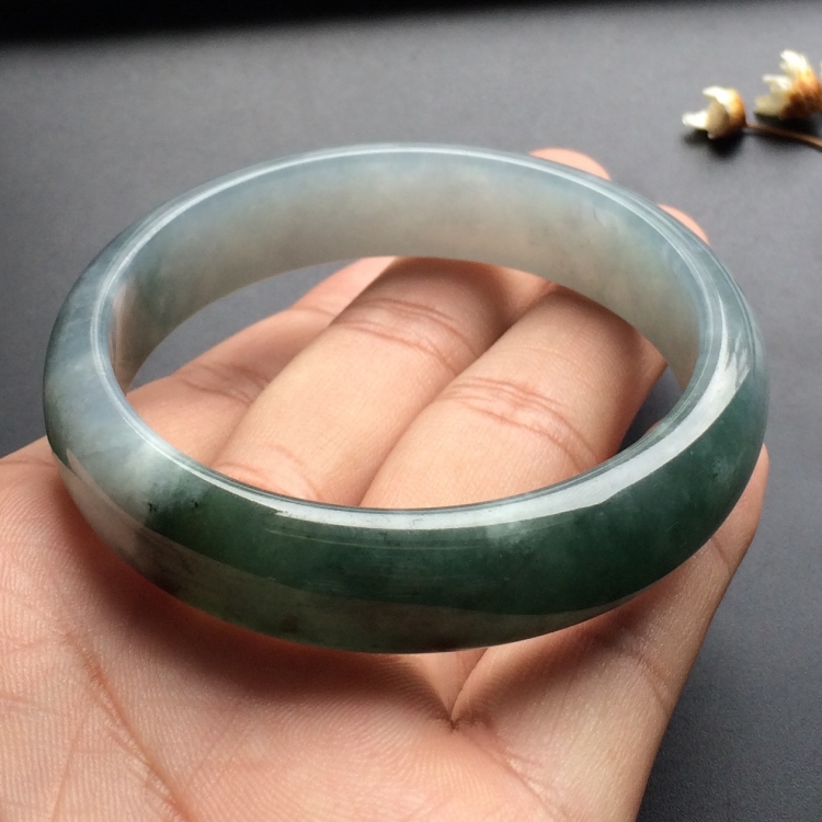 （超值推荐）糯冰种晴水手镯（54mm）