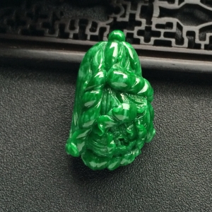 （超值推荐）糯冰种翠色白菜挂件