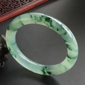 (超值推荐)糯冰种飘花圆条手镯(54mm)