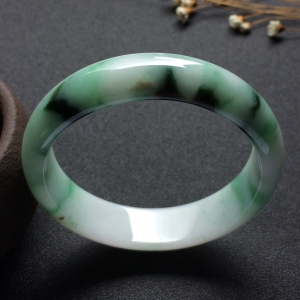 （超值推荐）糯冰种飘花手镯（59mm)