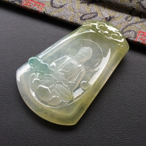 (超值推荐)冰种褐黄翡飘花大日如来挂件