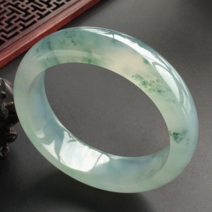 (超值推荐)冰种飘花手镯(58.7mm)