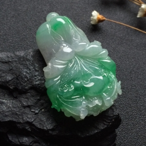 （超值推荐）糯冰种飘翠白菜挂件