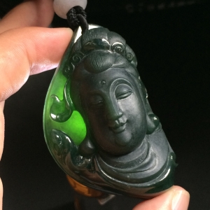 （超值推荐）冰种墨翠观音头挂件