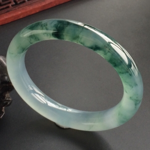 (超值推荐)冰种飘花圆条手镯(54.6mm)