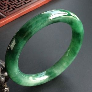 (超值推荐)糯冰种飘花圆条手镯(52mm)