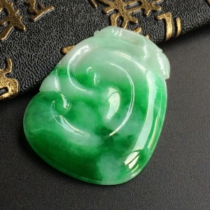 (超值推荐)糯冰种飘翠如意挂件