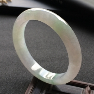 （超值推荐）糯冰种飘花手镯（58.2mm）