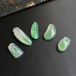 (超值推荐)冰种晴水/飘翠福瓜挂件(一批走)