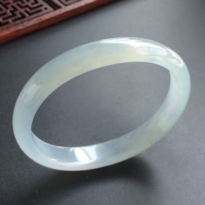 (超值推荐)冰种淡晴水贵妃镯(58.1mm-48.8mm)