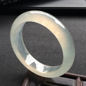 （超值推荐）冰种淡晴水手镯（55.3mm）